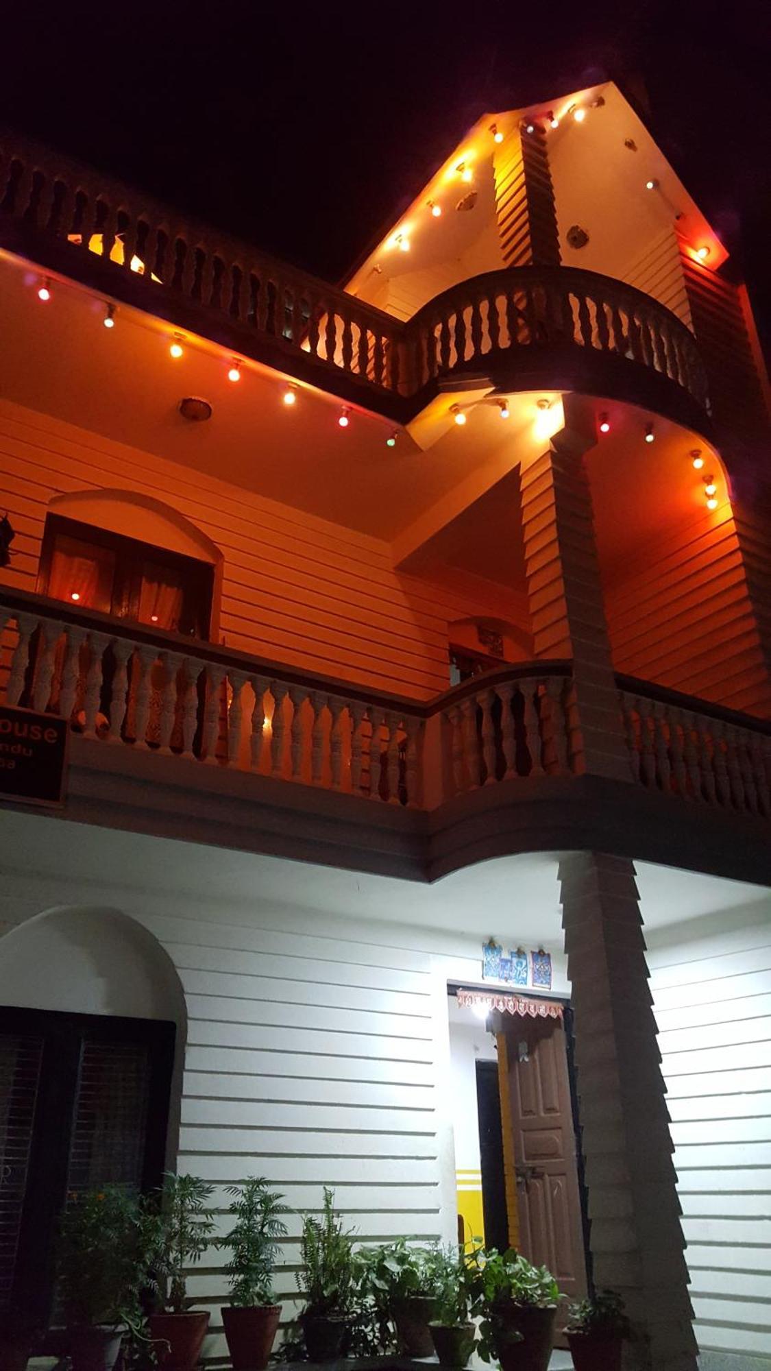 Bnb Royal Tourist House Katmandu Zewnętrze zdjęcie