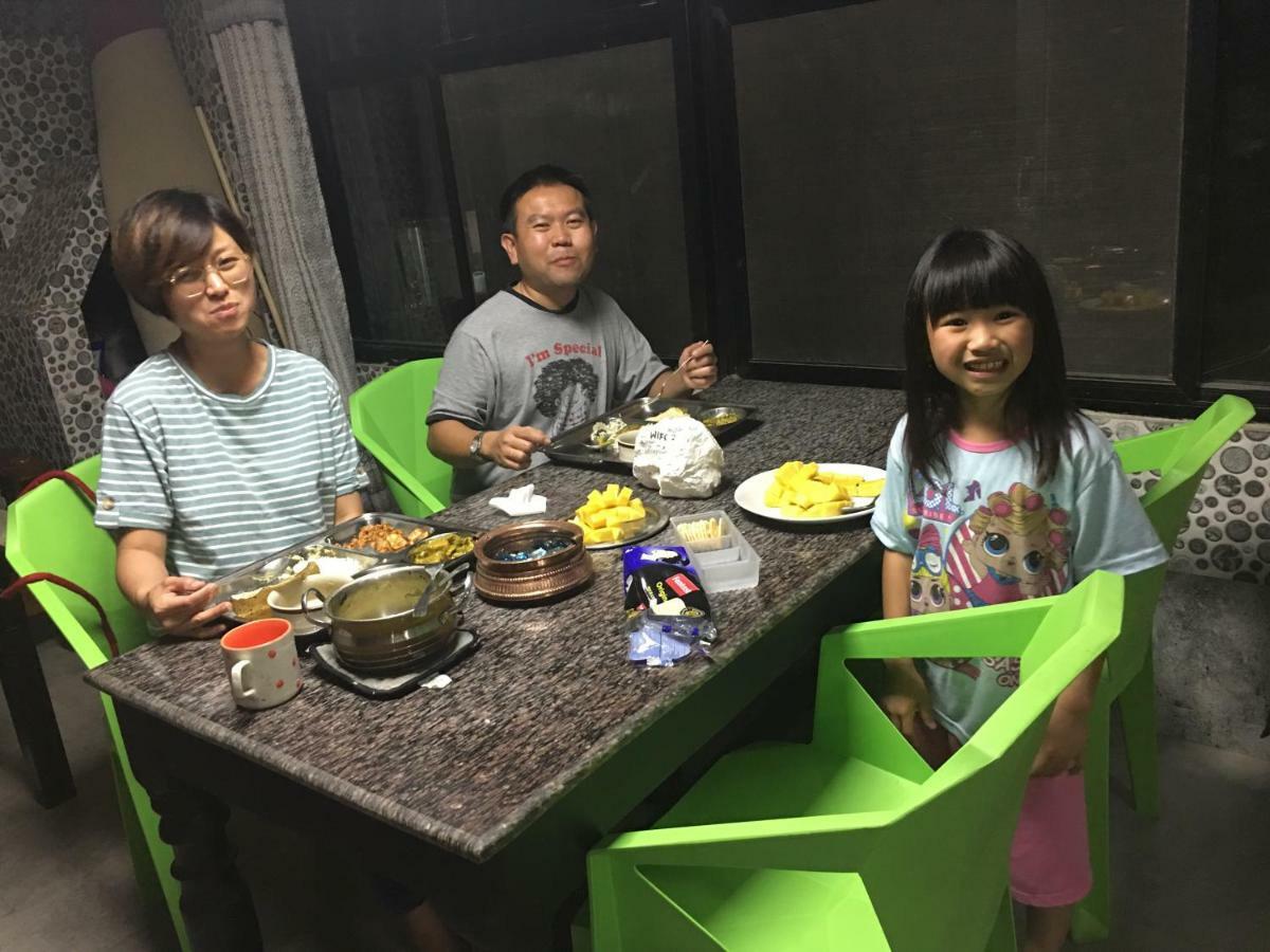 Bnb Royal Tourist House Katmandu Zewnętrze zdjęcie