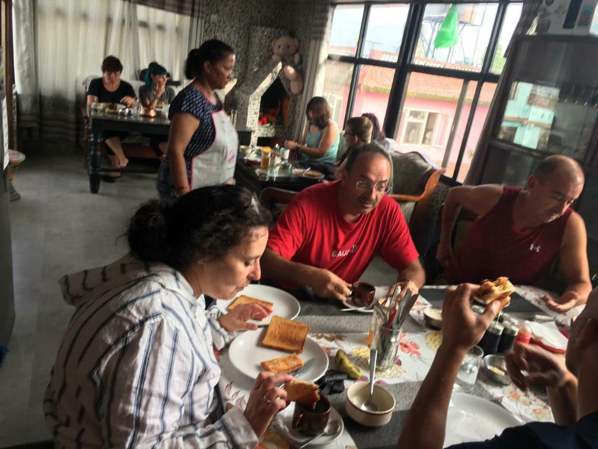 Bnb Royal Tourist House Katmandu Zewnętrze zdjęcie